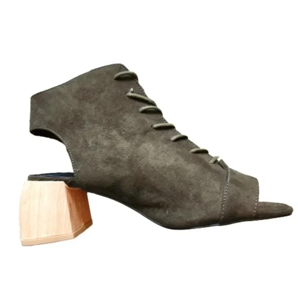 ASOS Brown Lace Up Boots - Picture 1 of 6